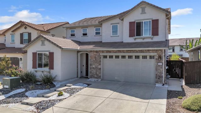 3539 Hart Dr, Folsom, CA 95630