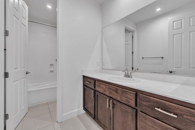 3539 Hart Dr, Folsom, CA 95630