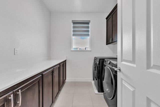 3539 Hart Dr, Folsom, CA 95630