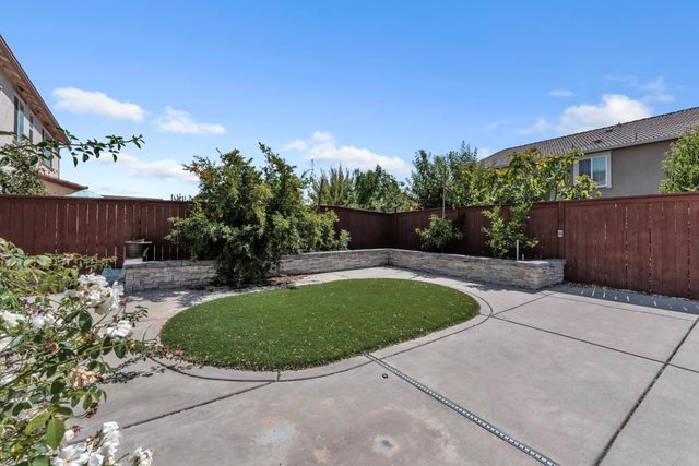 3539 Hart Dr, Folsom, CA 95630