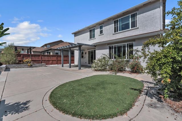 3539 Hart Dr, Folsom, CA 95630