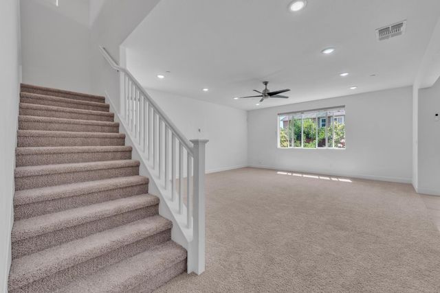 3539 Hart Dr, Folsom, CA 95630
