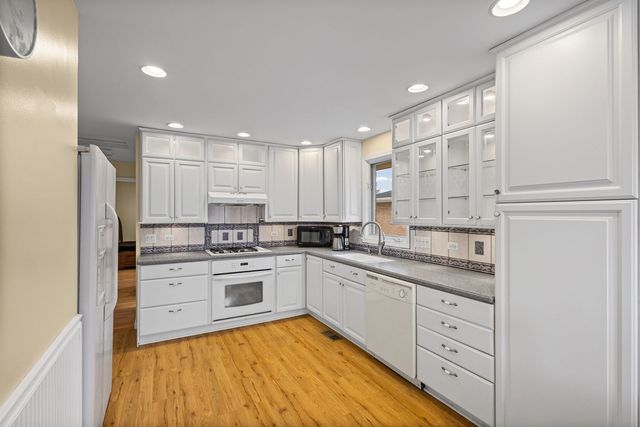 5113 W 121st Place, Alsip, IL 60803