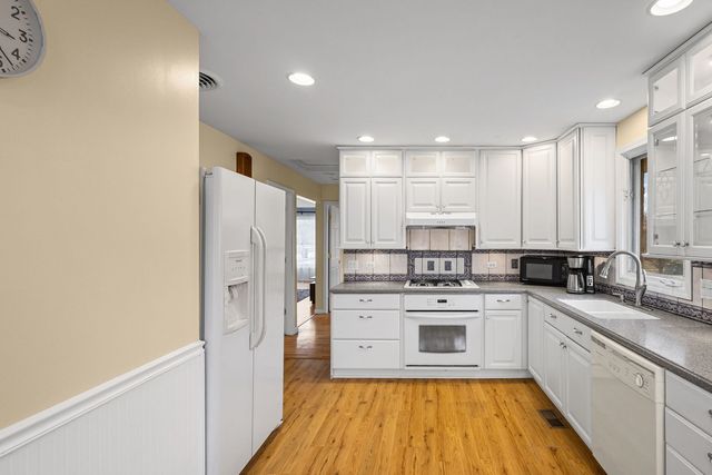 5113 W 121st Place, Alsip, IL 60803