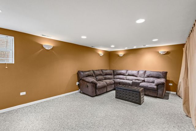 5113 W 121st Place, Alsip, IL 60803