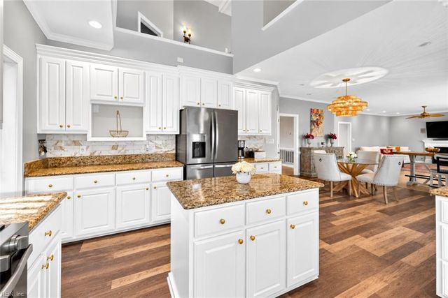 801 Keeling DR, Chesapeake, VA 23322