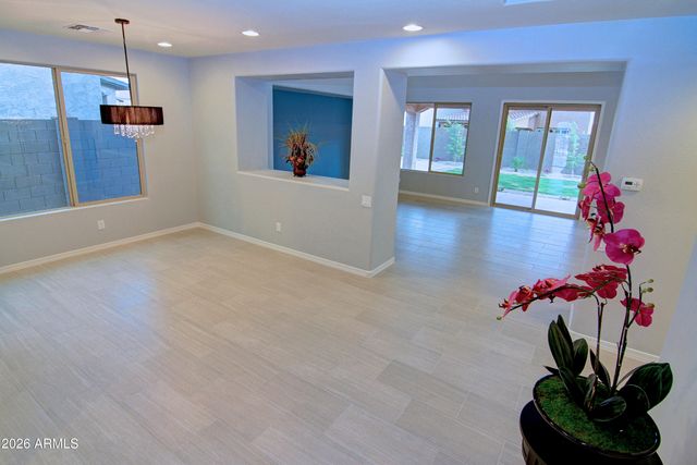 3607 E SALTER Drive, Phoenix, AZ 85050