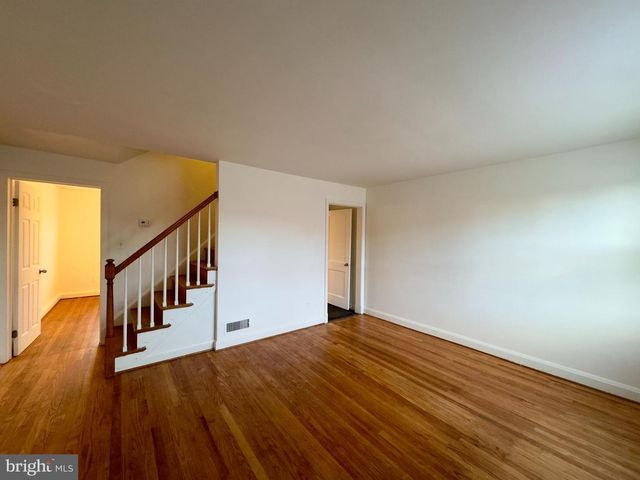 712 BETHNAL RD, Baltimore, MD 21229