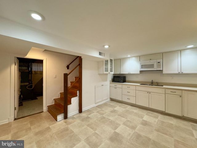 712 BETHNAL RD, Baltimore, MD 21229