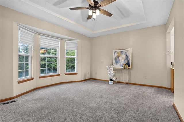 11023 N Baltimore Avenue, Kansas City, MO 64155