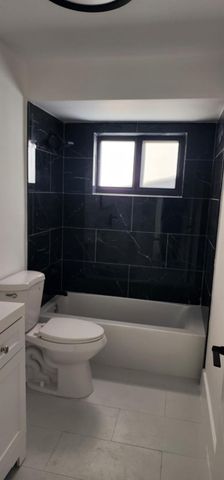 8633 N Sutton Dr, Miramar, FL 33025