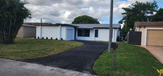 8633 N Sutton Dr, Miramar, FL 33025