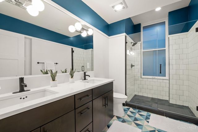 50 E Court Street, Cincinnati, OH 45202