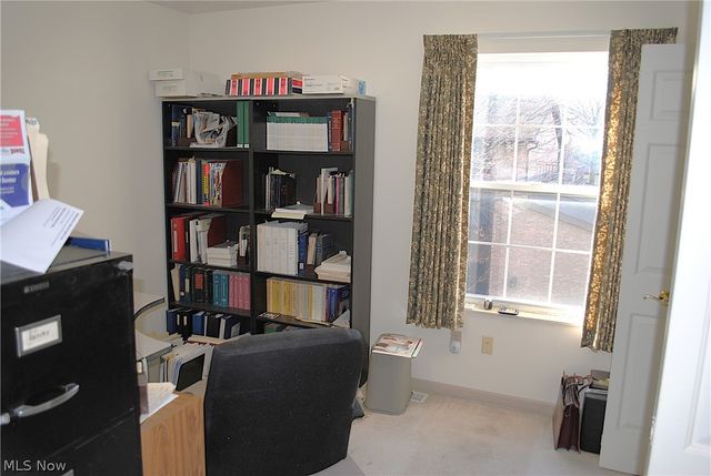 636 Tollis Pky, Broadview Heights, OH 44147