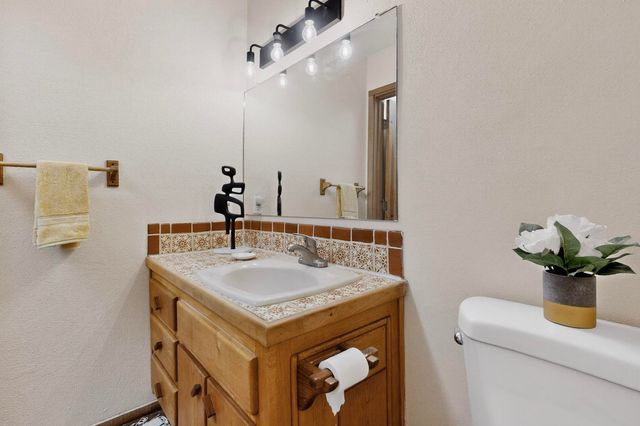 11C PLACITAS TRAILS Road, Placitas, NM 87043