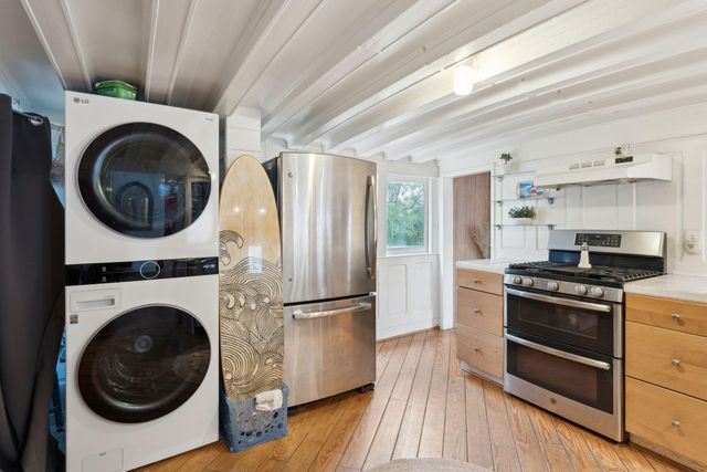 904 E Arctic Avenue, Folly Beach, SC 29439