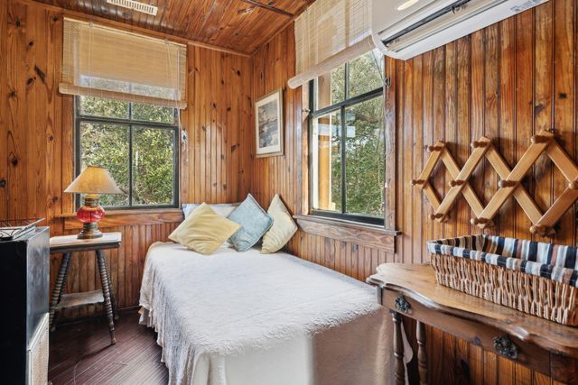 904 E Arctic Avenue, Folly Beach, SC 29439