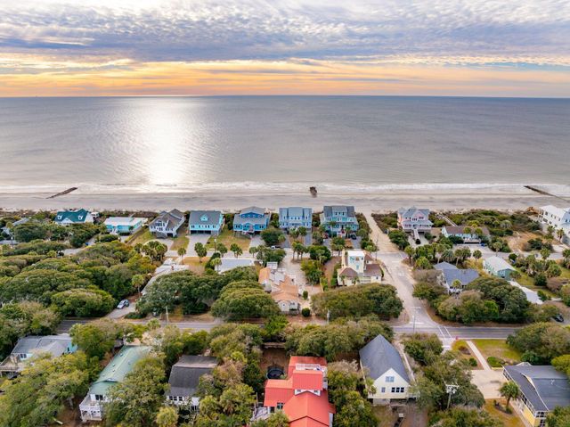 904 E Arctic Avenue, Folly Beach, SC 29439