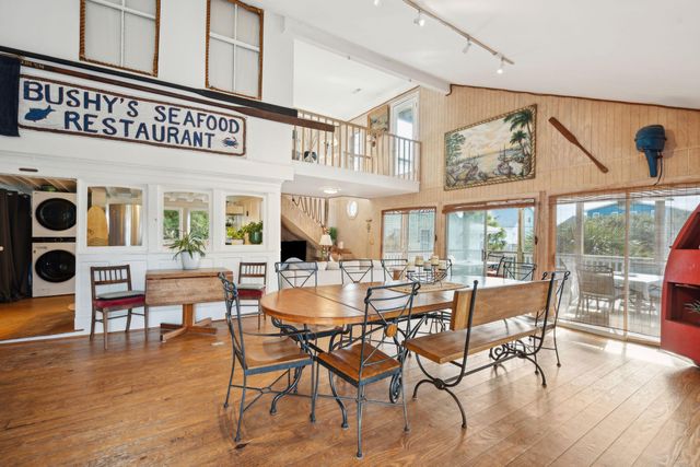 904 E Arctic Avenue, Folly Beach, SC 29439