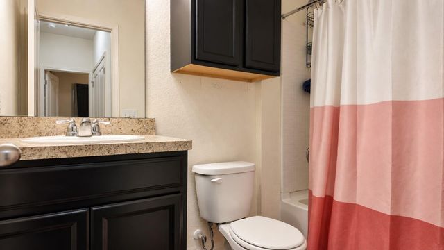 130 Satsuma LN, Kyle, TX 78640