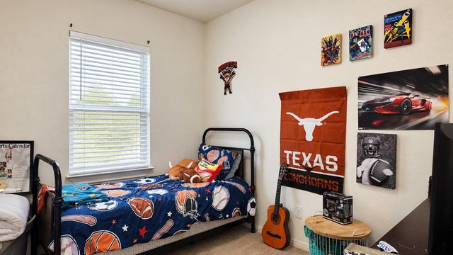 130 Satsuma LN, Kyle, TX 78640