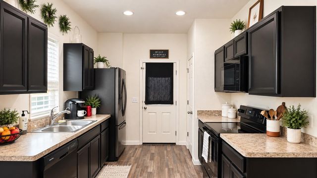 130 Satsuma LN, Kyle, TX 78640
