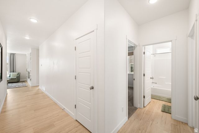 516 E FARMER ALUMNI DR, South Salt Lake, UT 84106