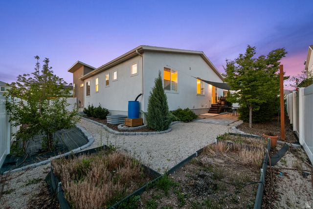 516 E FARMER ALUMNI DR, South Salt Lake, UT 84106