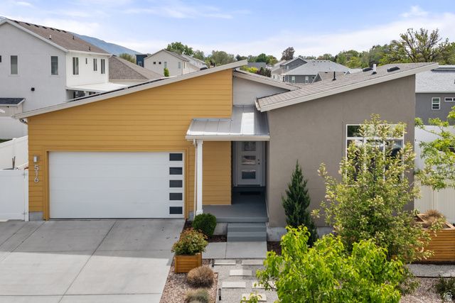 516 E FARMER ALUMNI DR, South Salt Lake, UT 84106