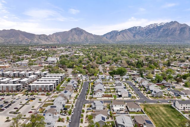 516 E FARMER ALUMNI DR, South Salt Lake, UT 84106