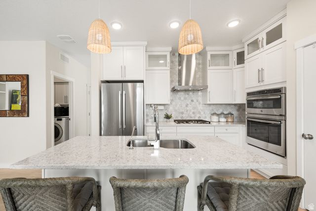 516 E FARMER ALUMNI DR, South Salt Lake, UT 84106