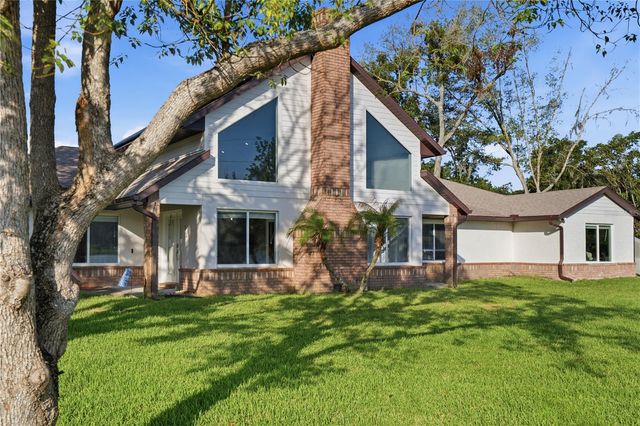 212 PLEASANT STREET, Lake Helen, FL 32744