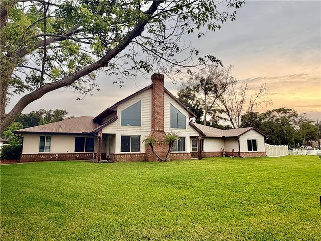 212 PLEASANT STREET, Lake Helen, FL 32744