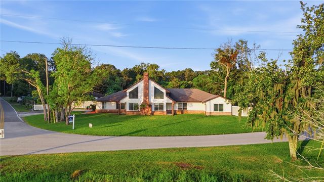 212 PLEASANT STREET, Lake Helen, FL 32744