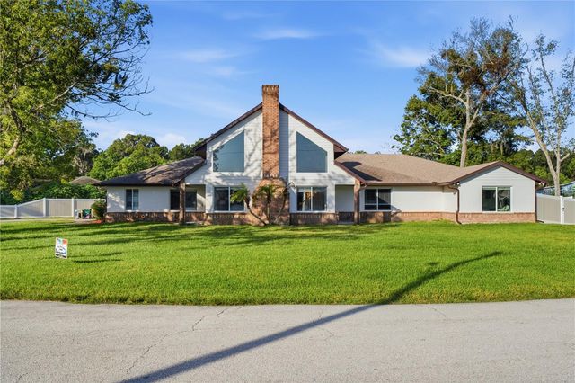 212 PLEASANT STREET, Lake Helen, FL 32744