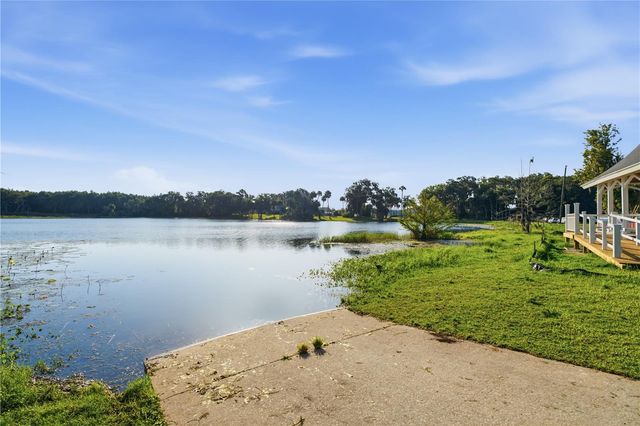 212 PLEASANT STREET, Lake Helen, FL 32744
