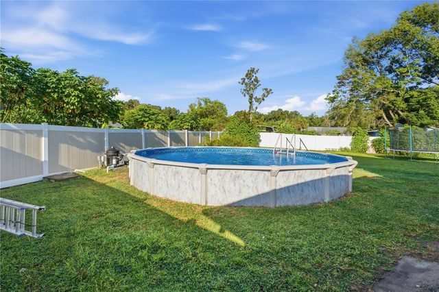212 PLEASANT STREET, Lake Helen, FL 32744