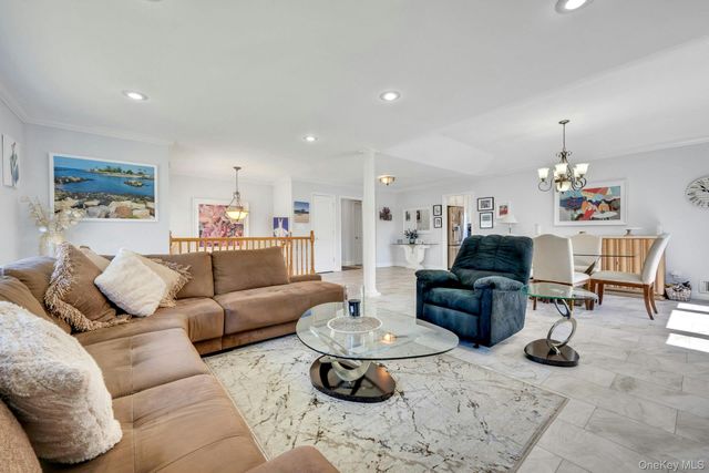 101 Windsor Oval, New Rochelle, NY 10805