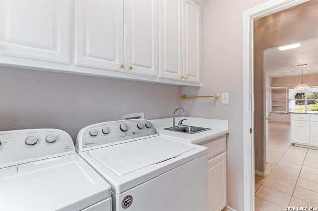 416 Highland Drive, Highland Haven, TX 78654