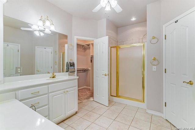 416 Highland Drive, Highland Haven, TX 78654