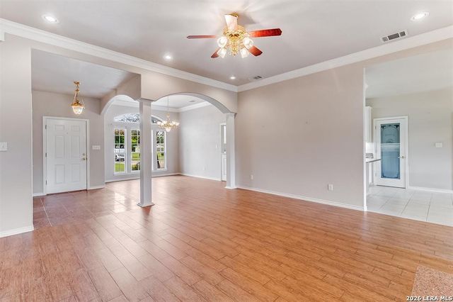 416 Highland Drive, Highland Haven, TX 78654