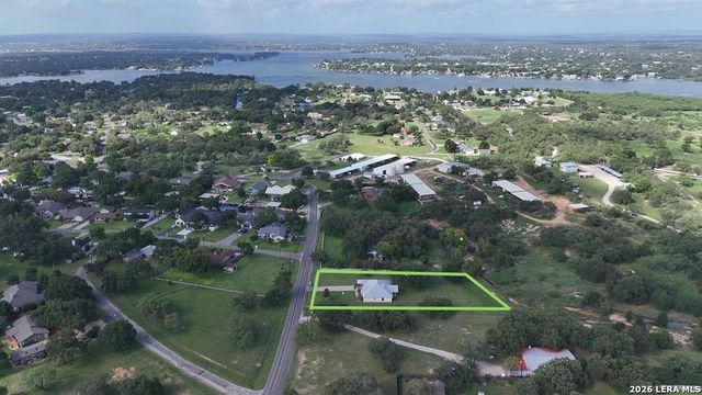 416 Highland Drive, Highland Haven, TX 78654