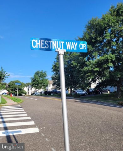 1 CHESTNUT WAY CIR, Barnegat, NJ 08005