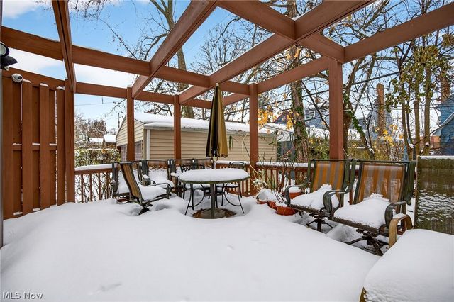 3498 Bainbridge Road, Cleveland Heights, OH 44118
