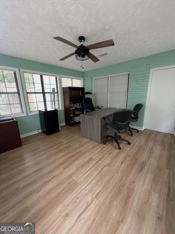 1208 Golden Circle SW, Lilburn, GA 30047
