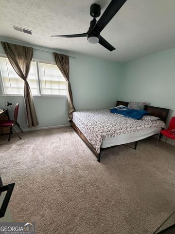 1208 Golden Circle SW, Lilburn, GA 30047