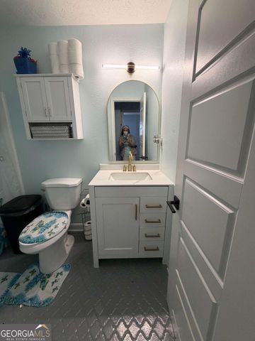 1208 Golden Circle SW, Lilburn, GA 30047