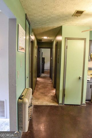 8943 Gatewood Circle, Jonesboro, GA 30238