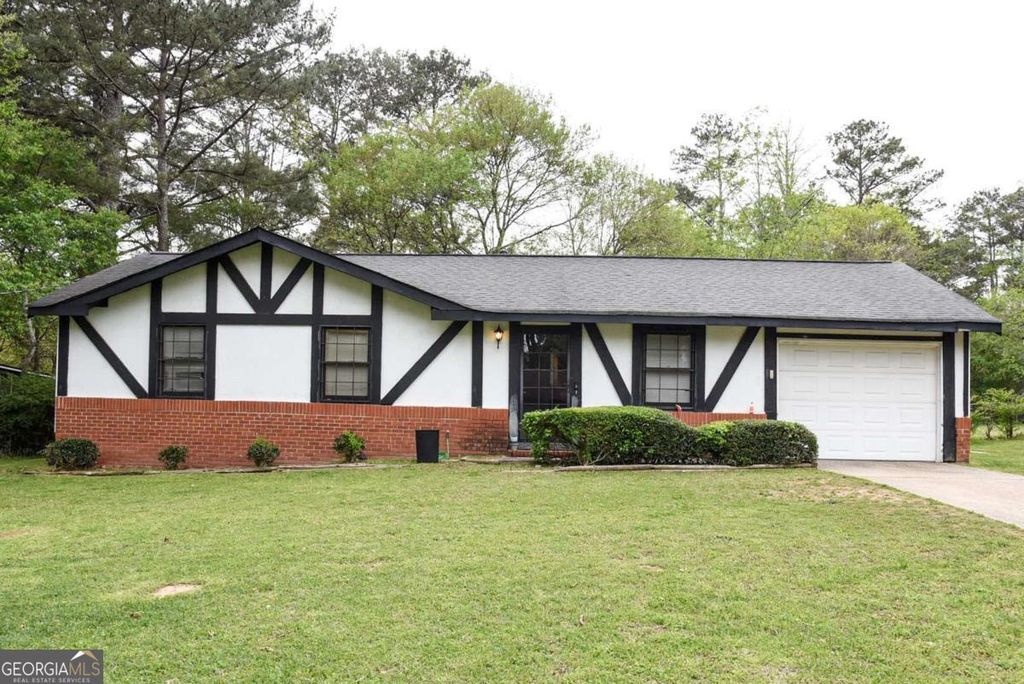 8943 Gatewood Circle, Jonesboro, GA 30238