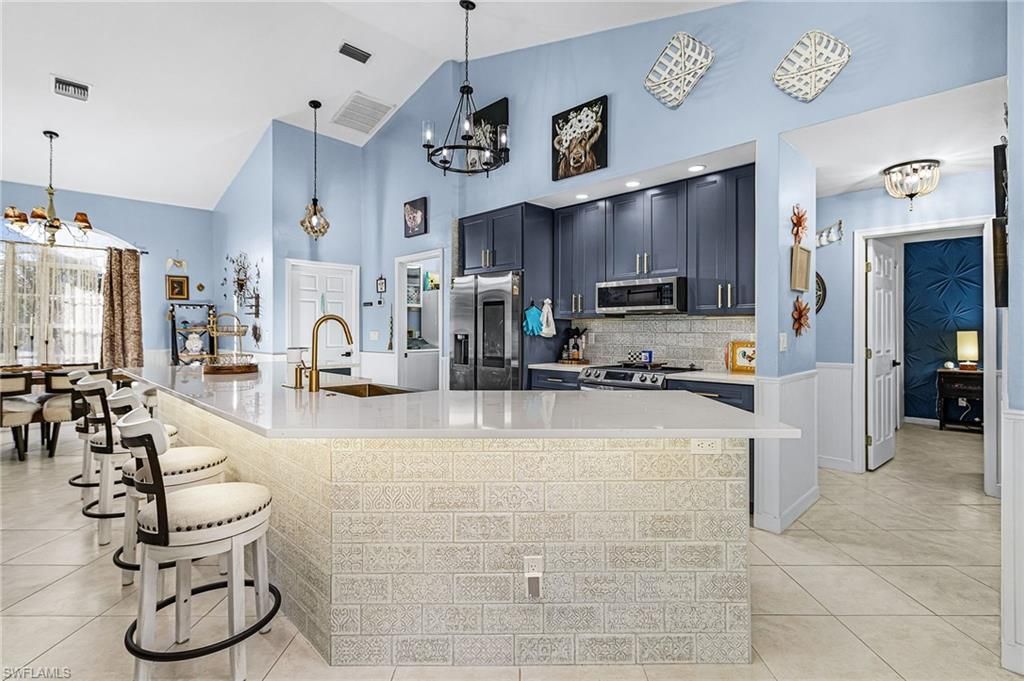 Image 13 of property listing at 4841 SW 24th PL, Cape Coral, FL 33914